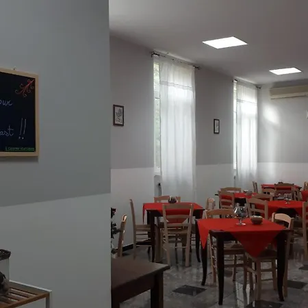 Chiostro Delle Cererie Szálloda 2*