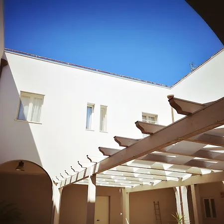 Chiostro Delle Cererie 2* 마테라