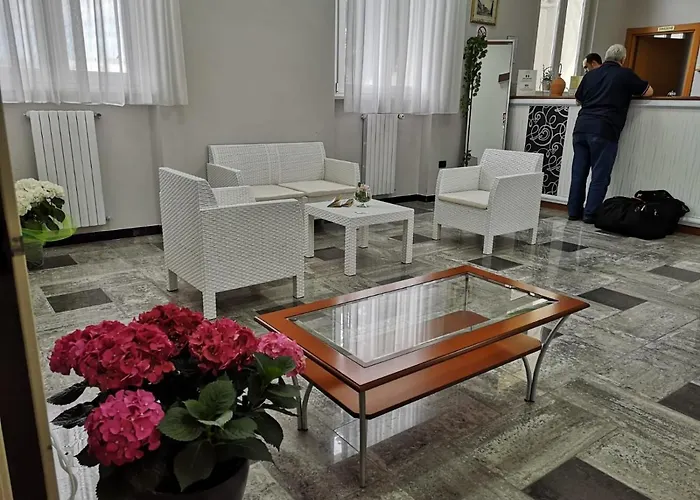 Chiostro Delle Cererie 2*