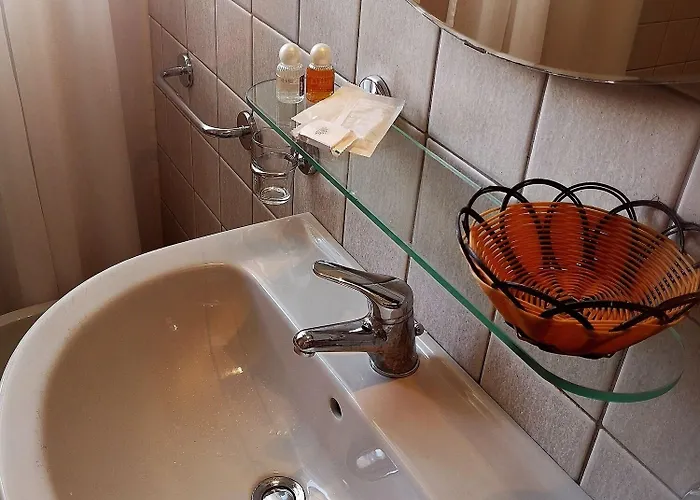 Chiostro Delle Cererie 2*