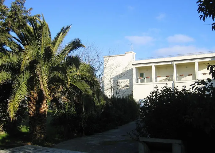 Hotel Chiostro Delle Cererie 2*