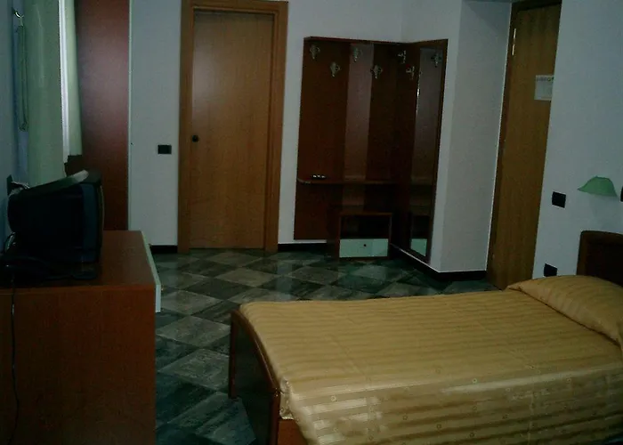 Chiostro Delle Cererie 2*